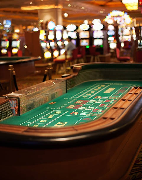 Mobile phone showing Ganesha Gold roulette table interface